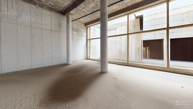 22-24 Powell Rd, London to rent Interior Photo- Image 2 of 4