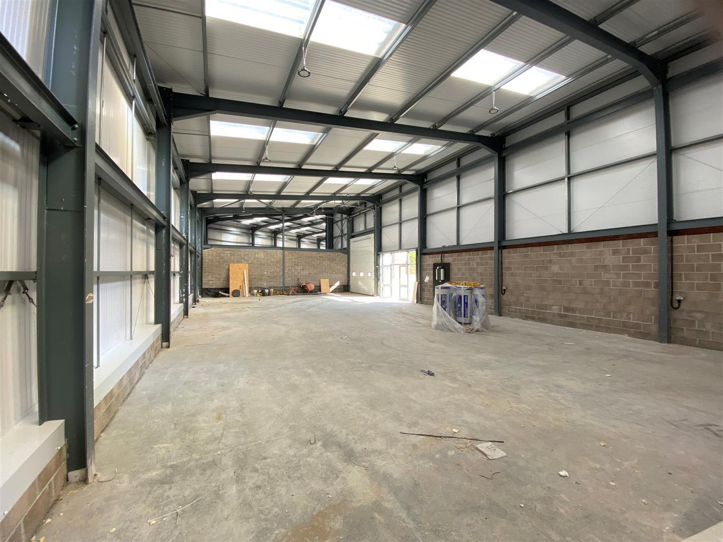 Rolls Mill Way, Stalbridge to rent Interior Photo- Image 1 of 2