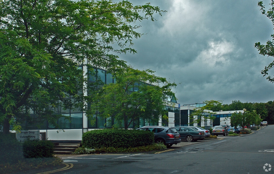 1-3 Bond Ave, Milton Keynes to rent - Building Photo - Image 2 of 3