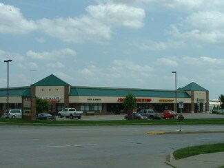 More details for 2651-2687 100th St, Urbandale, IA - Retail for Rent