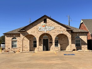 8422 N 123rd East Ave, Owasso, OK for rent Building Photo- Image 1 of 25