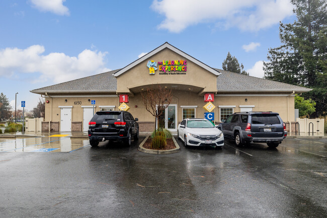 More details for 6150 Commerce Blvd, Rohnert Park, CA - Retail for Sale