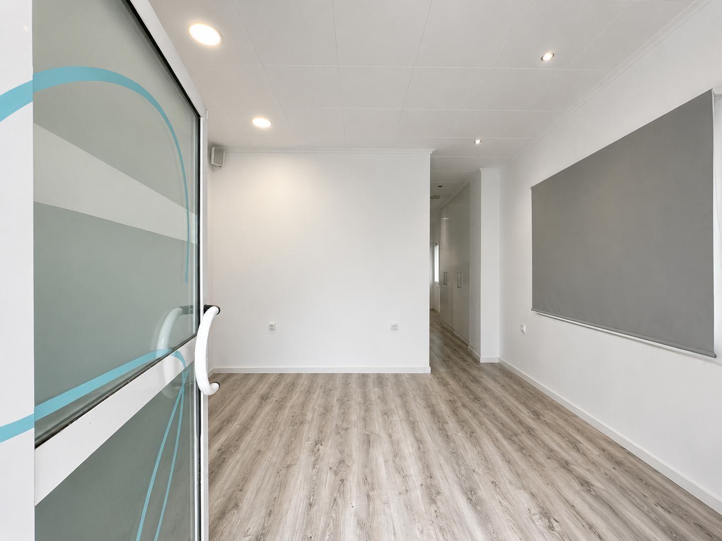 Retail in Carlet, Valencia for sale Interior Photo- Image 1 of 12
