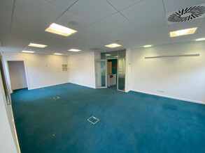 2 Duke St, Galashiels for rent Interior Photo- Image 2 of 2