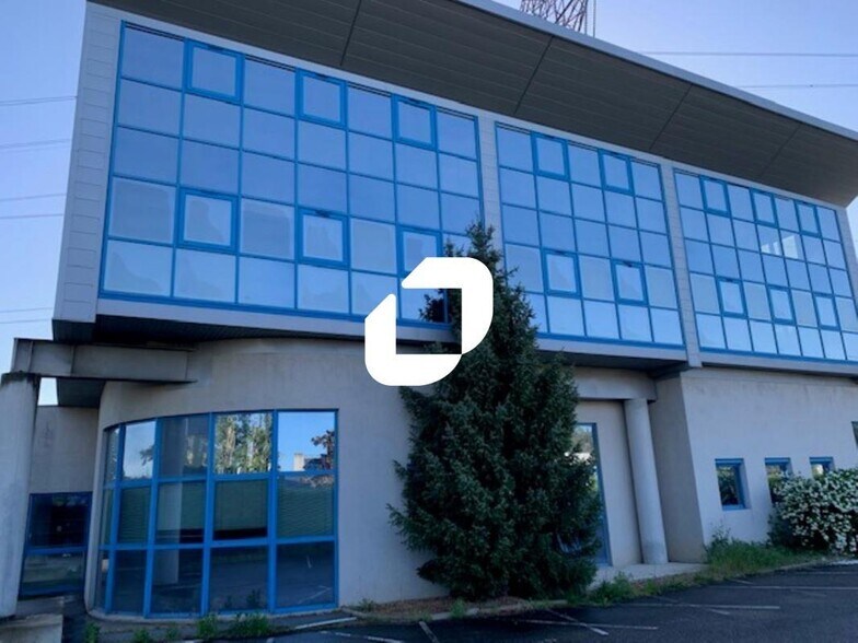 13 Chemin Des Près Secs, Civrieux-d'Azergues to rent - Building Photo - Image 2 of 31