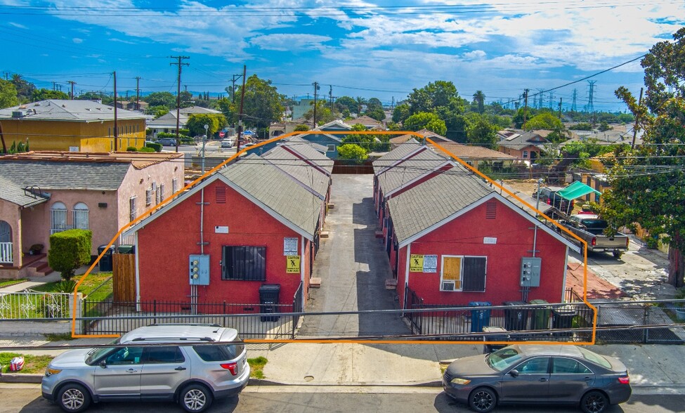 8806 Beach St, Los Angeles, CA for sale - Primary Photo - Image 1 of 1