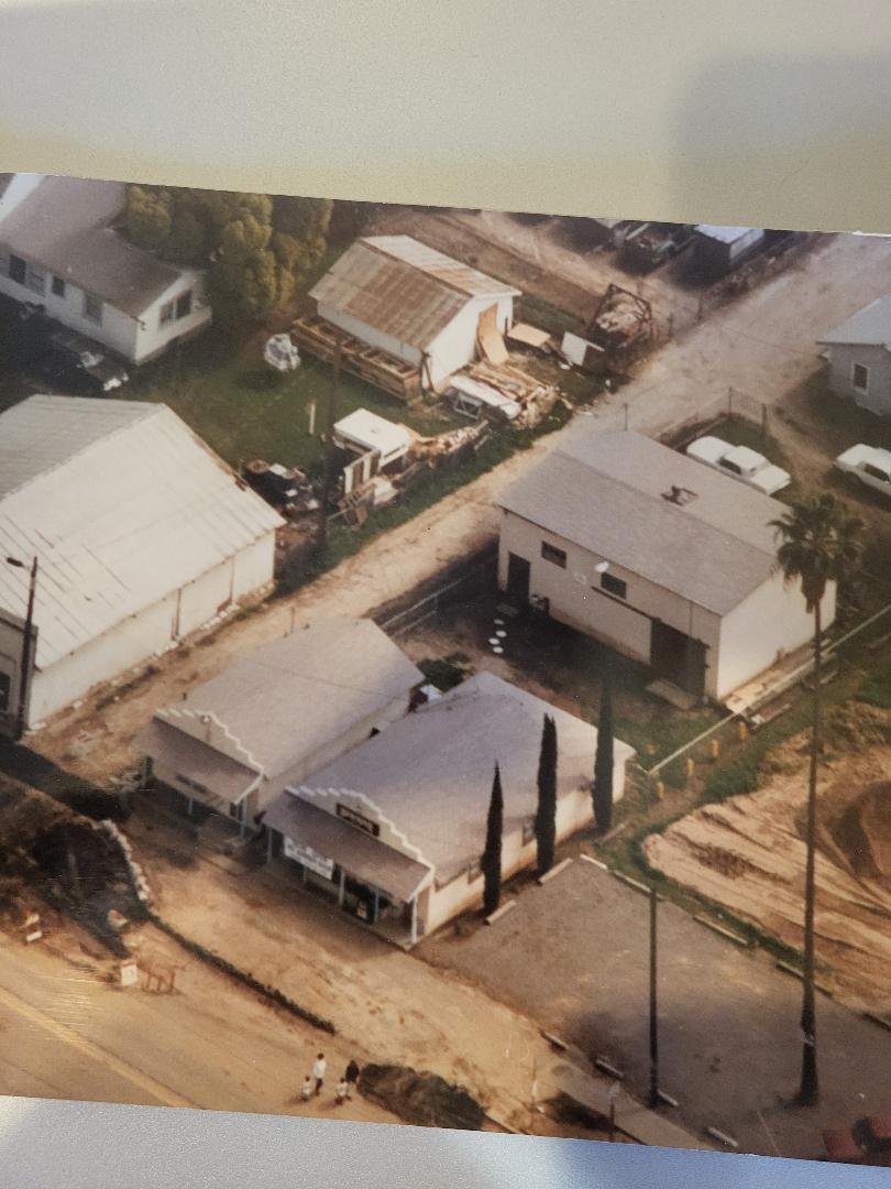 982 & 982 1/2 Center St.and Lot portfolio of 3 properties for sale on LoopNet.co.uk Building Photo- Image 1 of 5