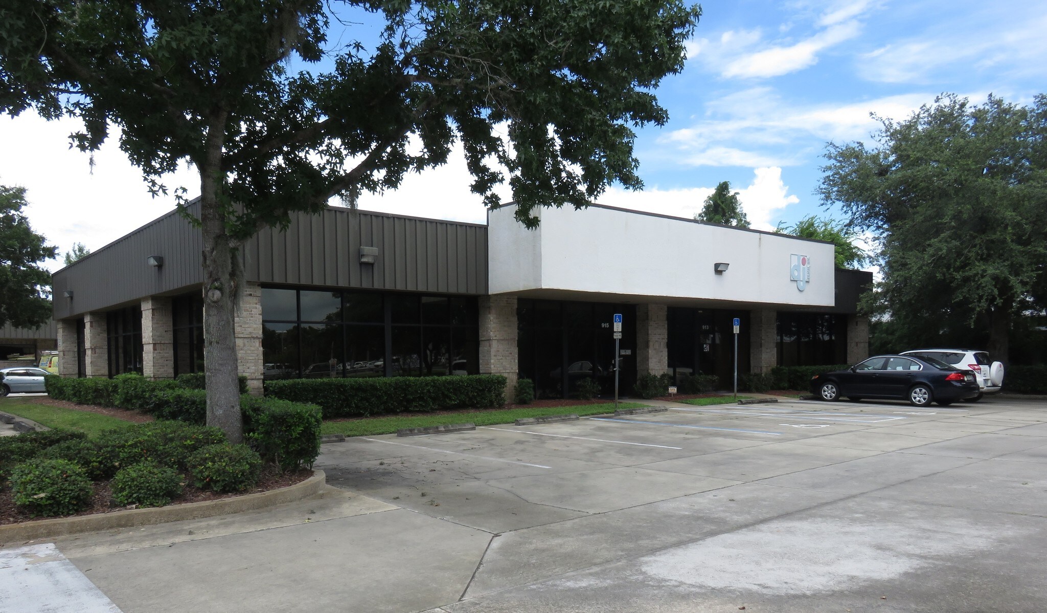 913-915 N Nova Rd, Holly Hill, FL for sale Building Photo- Image 1 of 1