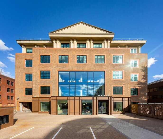46 Clarendon Rd, Watford to rent - Building Photo - Image 2 of 15