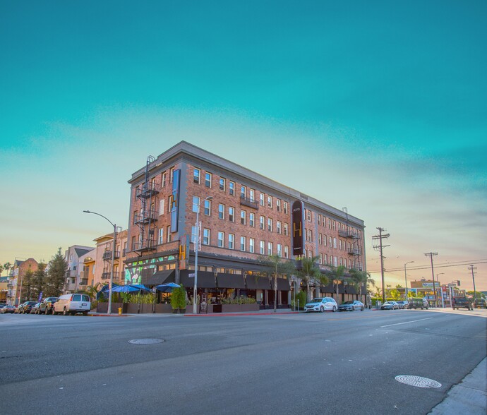 3206 W 8th St, Los Angeles, CA for sale - Building Photo - Image 1 of 20