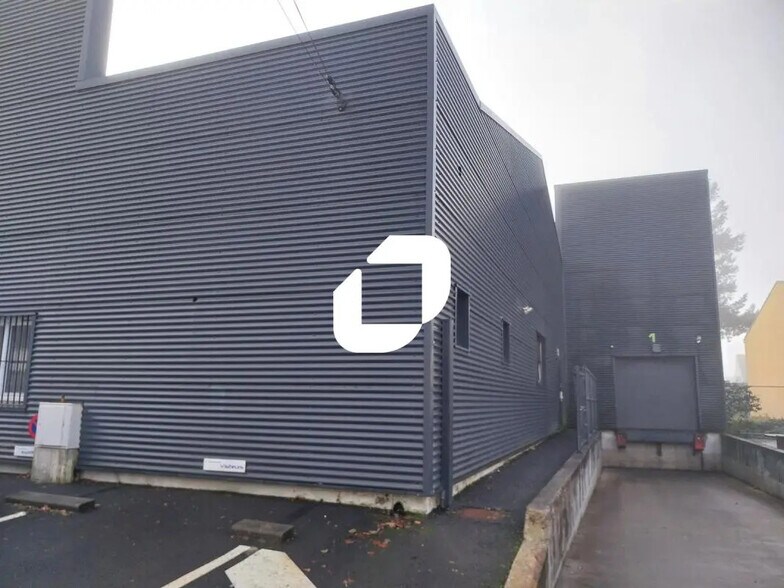 Light Industrial in Saint-Herblain to rent - Building Photo - Image 2 of 8