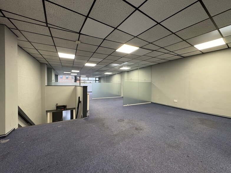 13-13A Lower Southend Rd, Wickford for sale - Interior Photo - Image 3 of 9