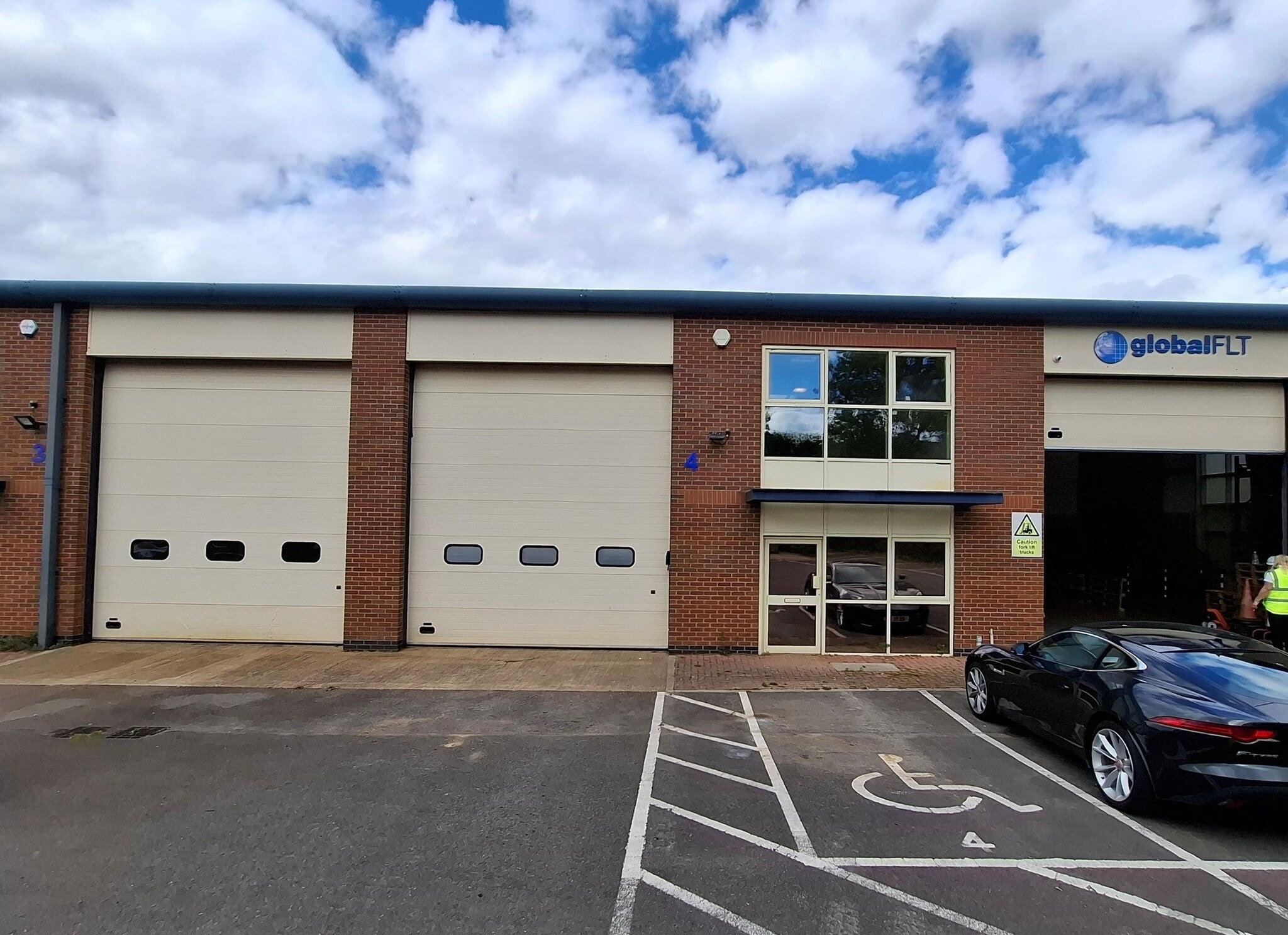 Hurricane Rd, Brockworth to rent Building Photo- Image 1 of 2