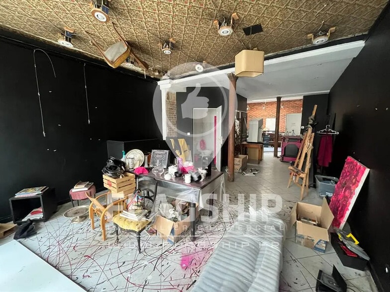 Retail in Paris for sale - Interior Photo - Image 2 of 6