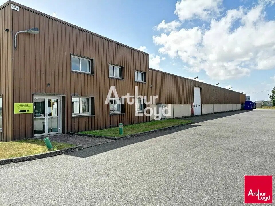Location Local d'activités 4 500 m² - Photo 1