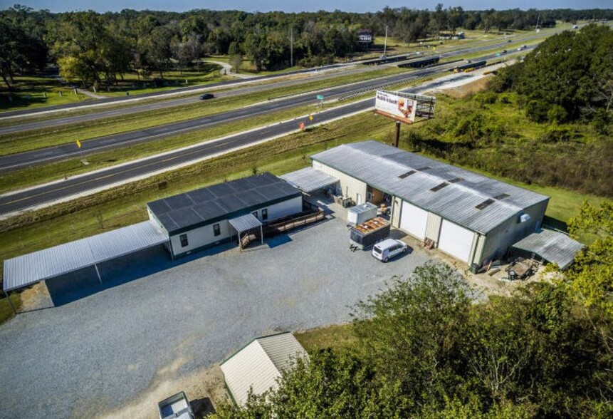 5110 NE Evangeline Trwy, Carencro, LA for sale - Primary Photo - Image 1 of 1