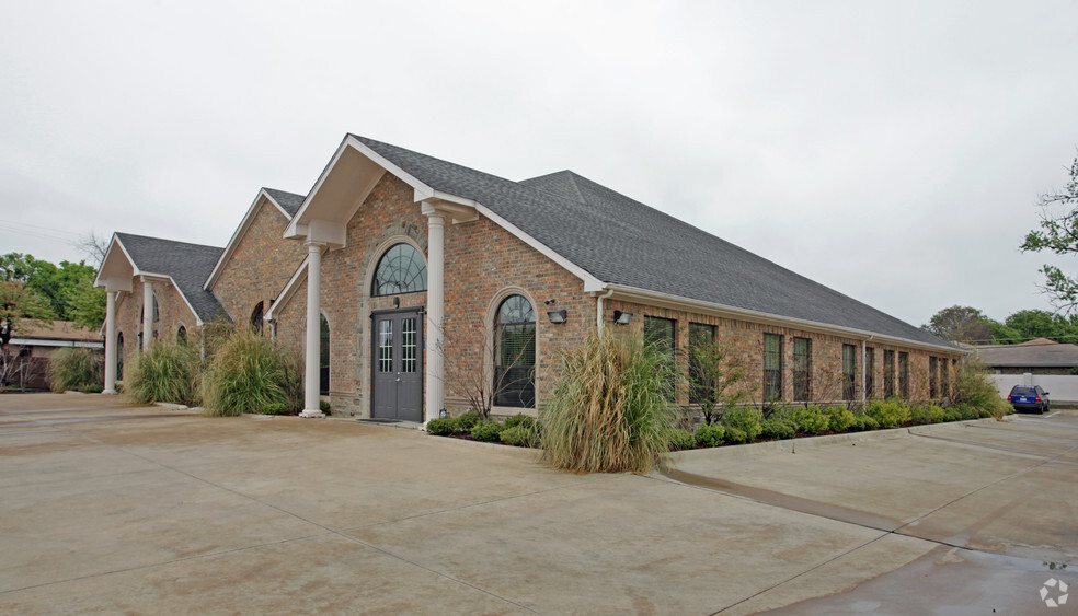 345 Westpark Way, Euless, TX for rent - Building Photo - Image 1 of 6