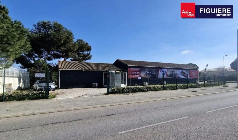 Retail in Istres for sale - Building Photo - Image 1 of 12