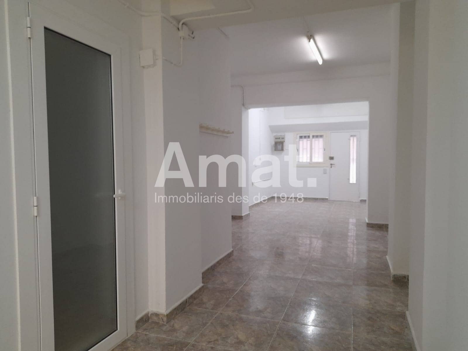 Retail in Barcelona, Barcelona to rent Interior Photo- Image 1 of 7