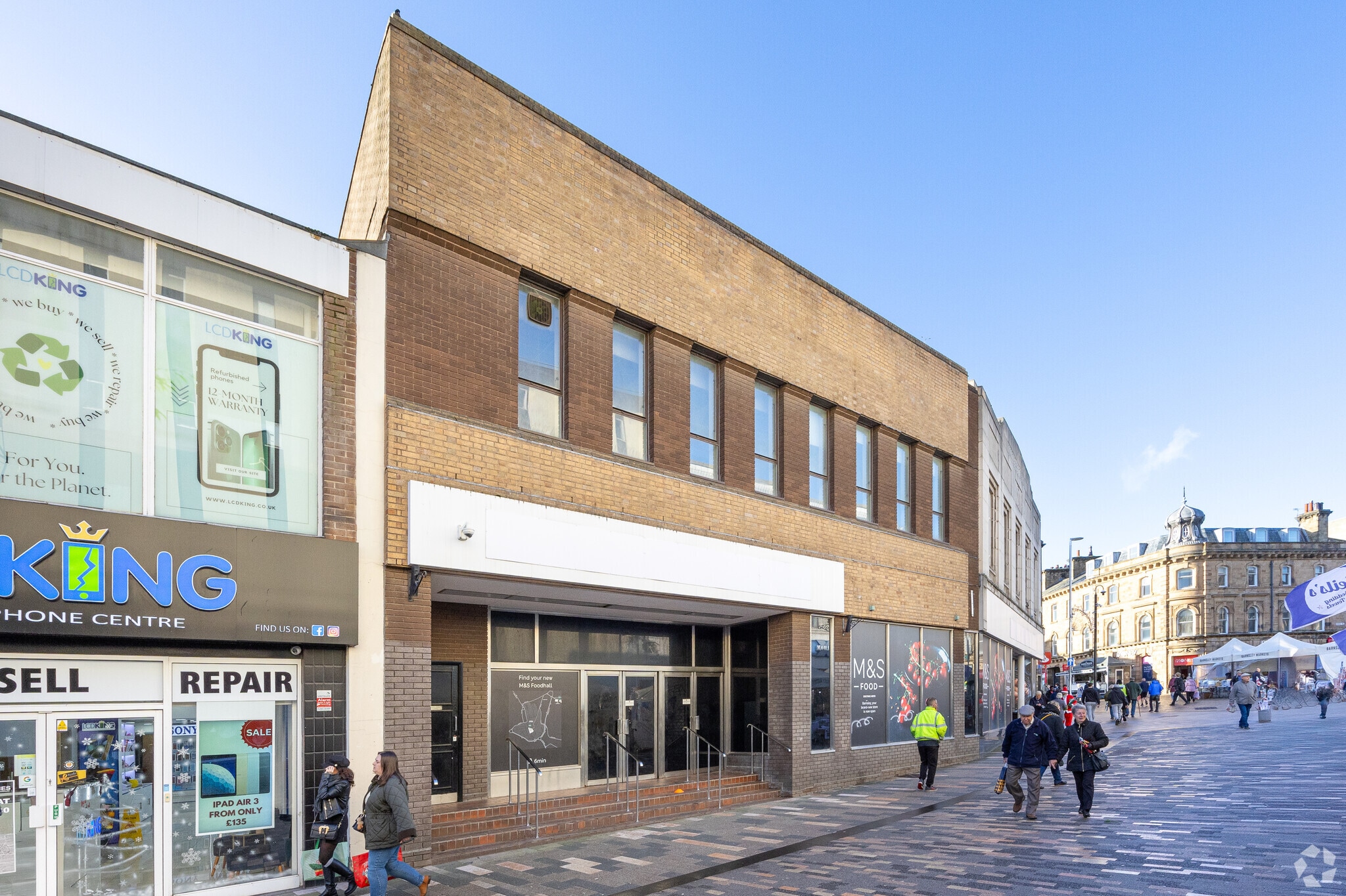 9-17 Queen St, Barnsley to rent Primary Photo- Image 1 of 3