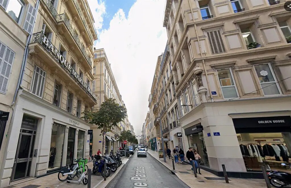 Retail in Marseille to rent Building Photo- Image 1 of 5
