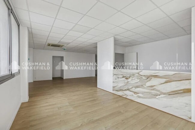 Location Bureaux 278 m²