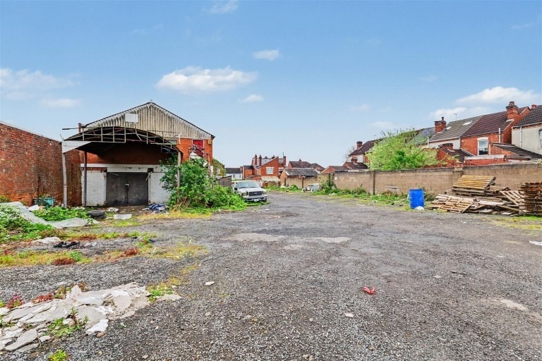 Foleshill Road, Coventry to rent Building Photo- Image 1 of 5