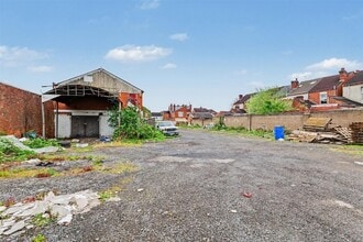 Foleshill Road, Coventry to rent Building Photo- Image 1 of 5