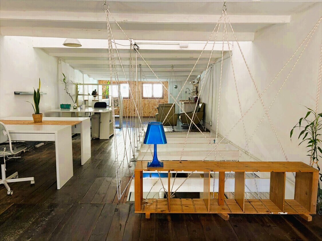 Office in Barcelona, Barcelona to rent Building Photo- Image 1 of 2