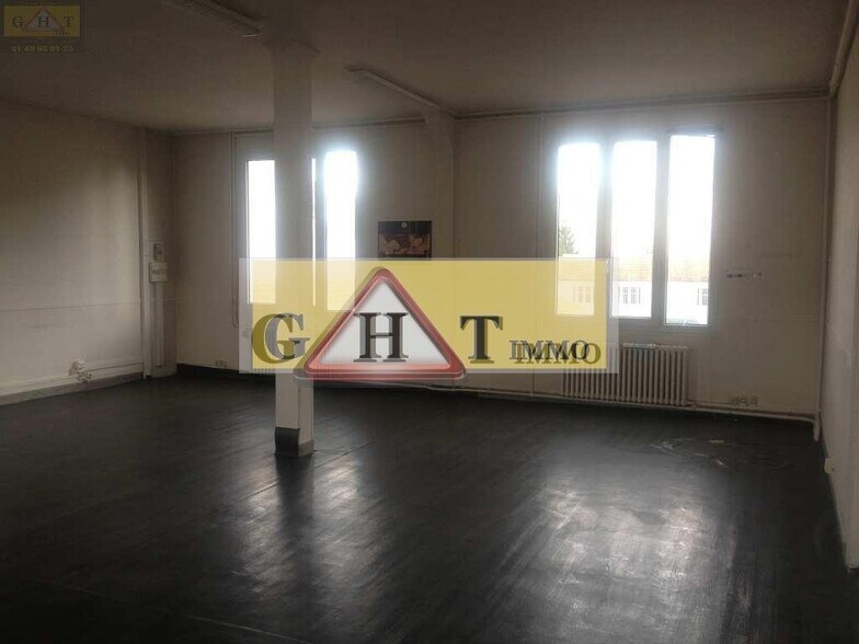 Office in Champigny-sur-Marne to rent - Interior Photo - Image 2 of 12