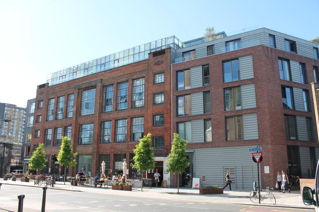 Ferrier St, London to rent Building Photo- Image 1 of 9