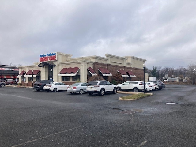 65 Us-1, Metuchen, NJ to rent - Building Photo - Image 1 of 2