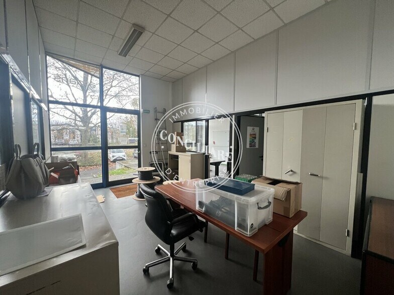 71 Rue Ampère, Labège to rent - Interior Photo - Image 1 of 7