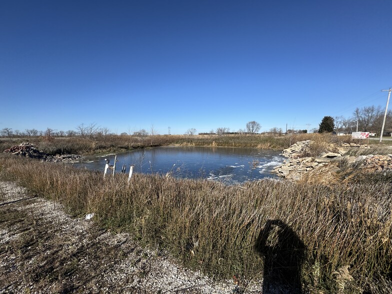 1709 County Road 2200 E, Saint Joseph, IL for rent - Building Photo - Image 3 of 4