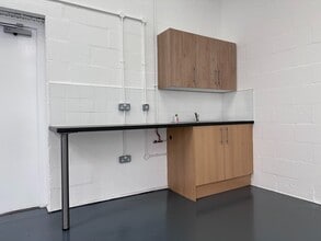 Hazelwell Rd, Birmingham to rent Interior Photo- Image 2 of 10