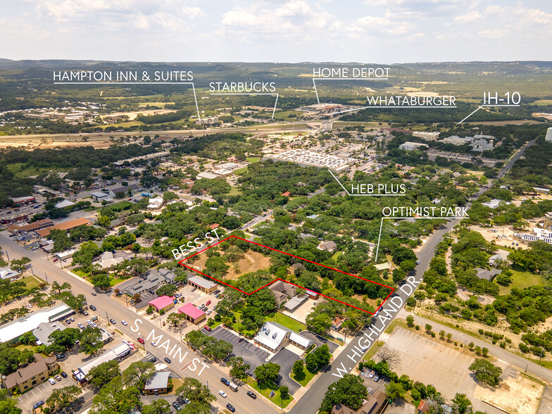 116 Bess St, Boerne, TX for sale - Building Photo - Image 1 of 19