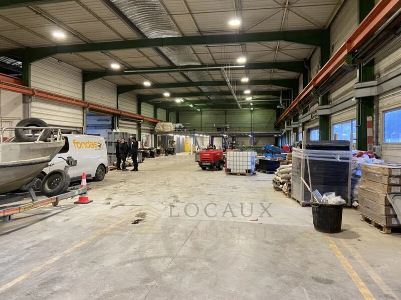 Industrial in Argenteuil to rent Interior Photo- Image 1 of 2