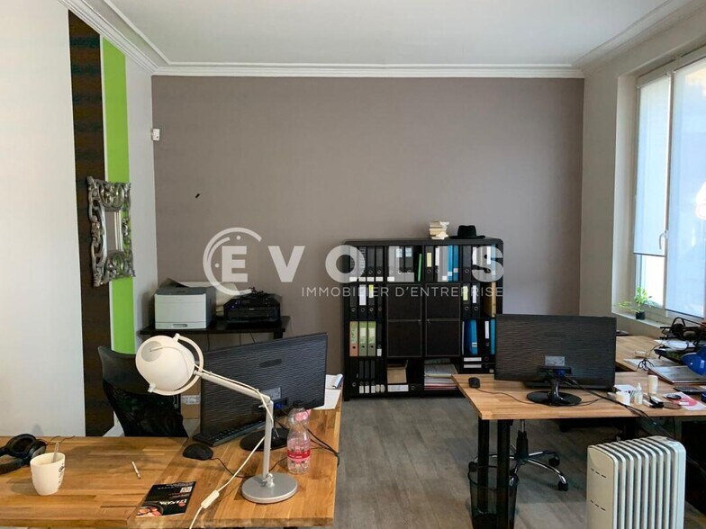 Office in Vanves to rent - Interior Photo - Image 2 of 11