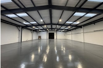 1-3 Rennie Pl, East Kilbride to rent Interior Photo- Image 2 of 2