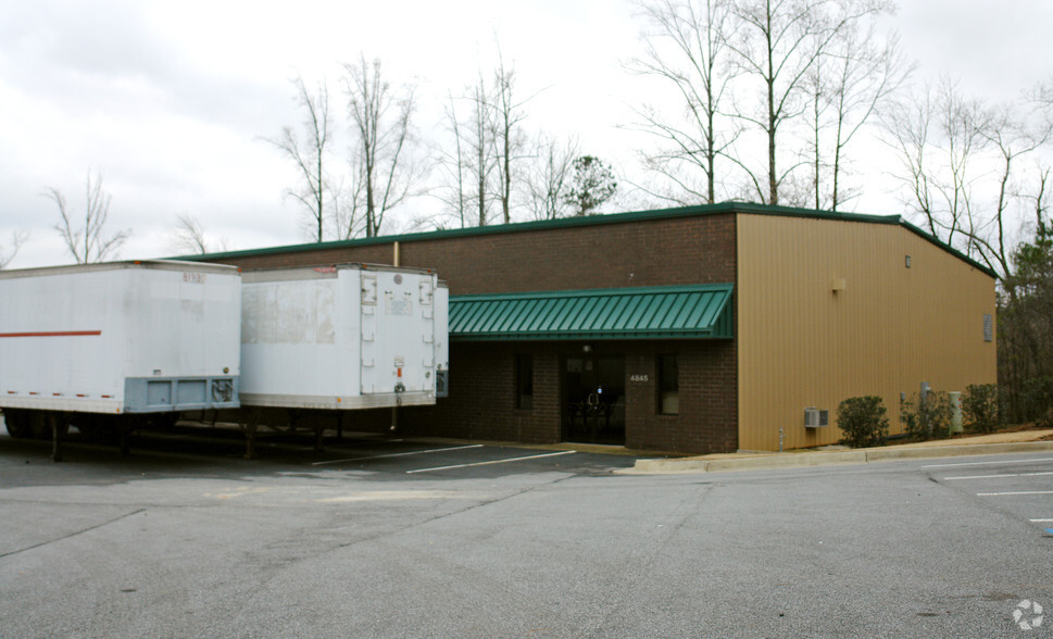 4845 Buford Hwy, Peachtree Corners, GA for rent - Building Photo - Image 3 of 5