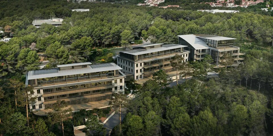 Office in Valbonne to rent - Aerial - Image 1 of 3