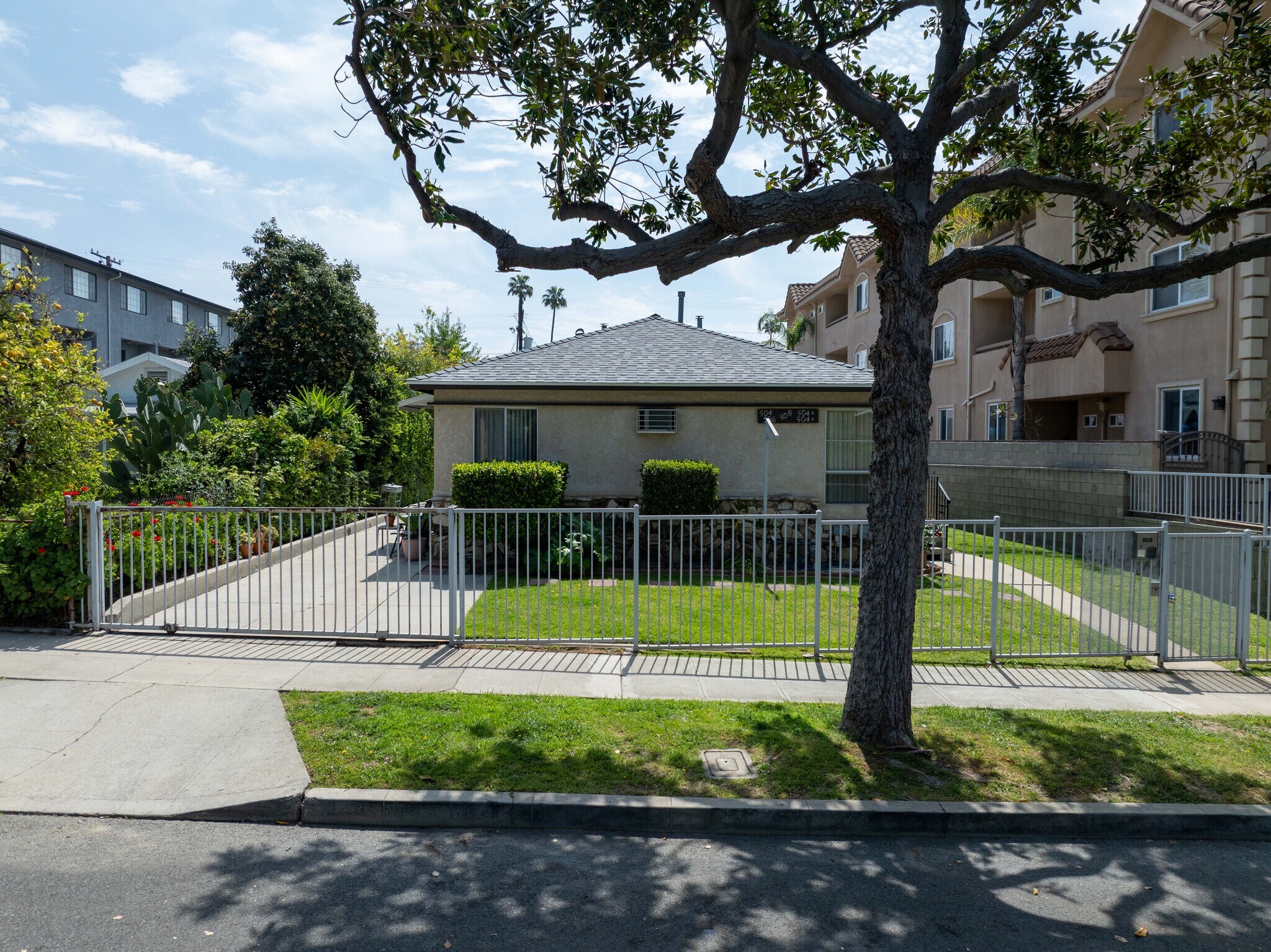 504-508 E Valencia Ave, Burbank, CA for sale Building Photo- Image 1 of 1