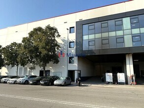 Industrial in L'Hospitalet de Llobregat, Barcelona to rent Interior Photo- Image 2 of 15