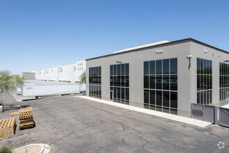 7210 W Van Buren St, Phoenix, AZ for rent Building Photo- Image 1 of 6