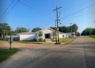 301 N Brooks St, Pelahatchie, MS for sale Primary Photo- Image 1 of 6