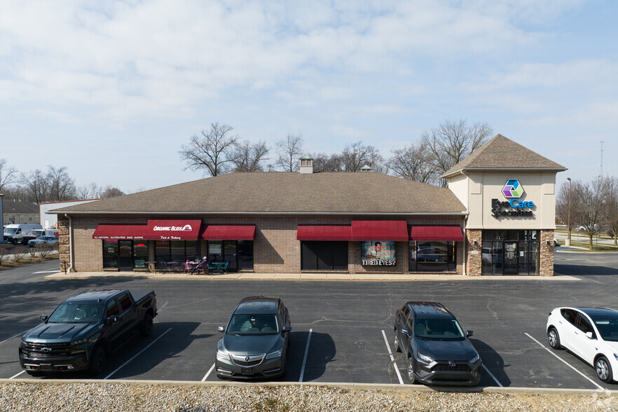 3723 Kings Pointe Rd, Toledo, OH for rent - Building Photo - Image 3 of 7