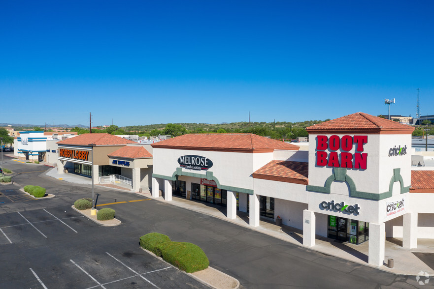 254-300 W Mariposa Rd, Nogales, AZ for rent - Building Photo - Image 3 of 16