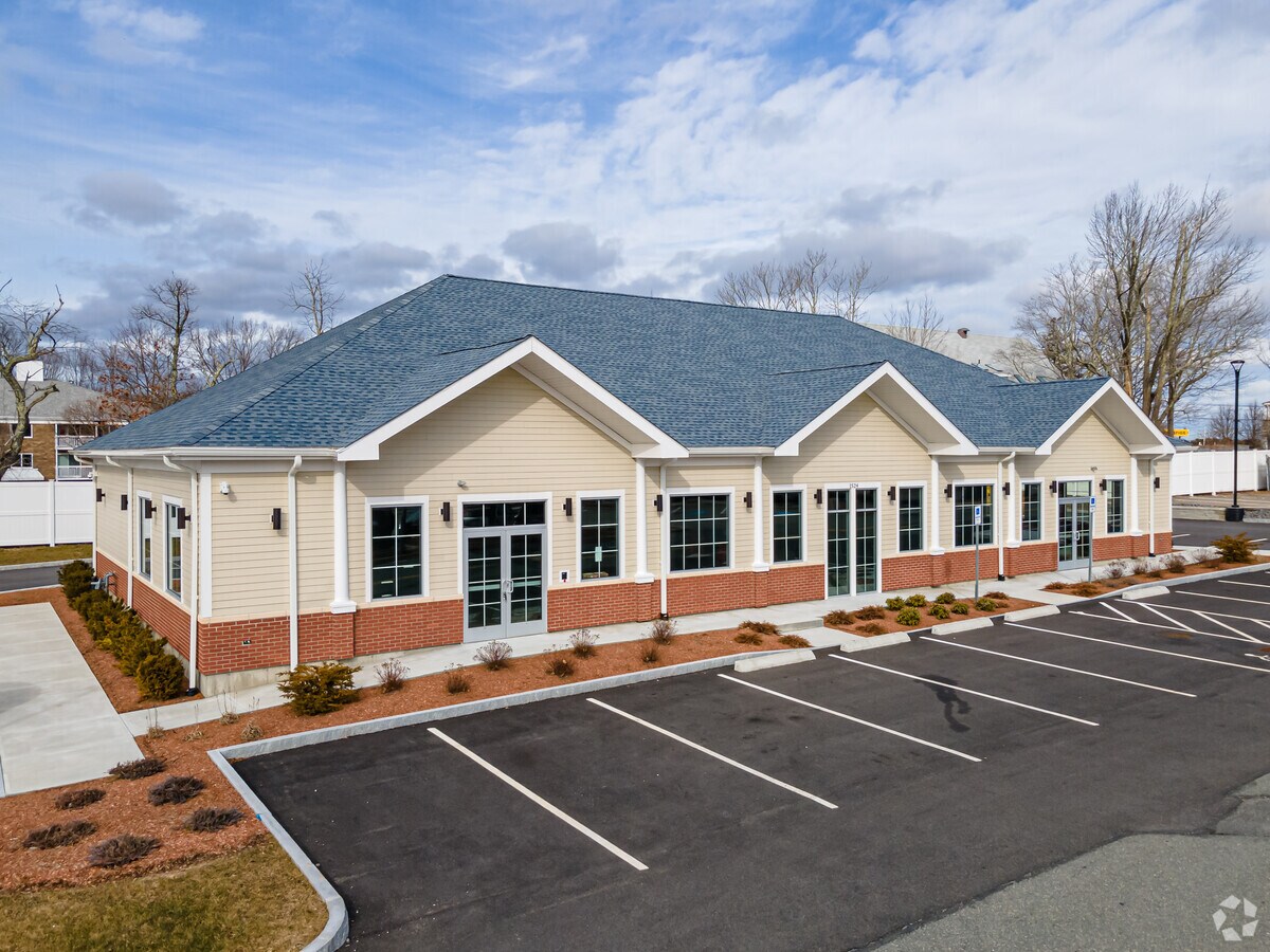 1524 Turnpike St, Stoughton 02072 UK