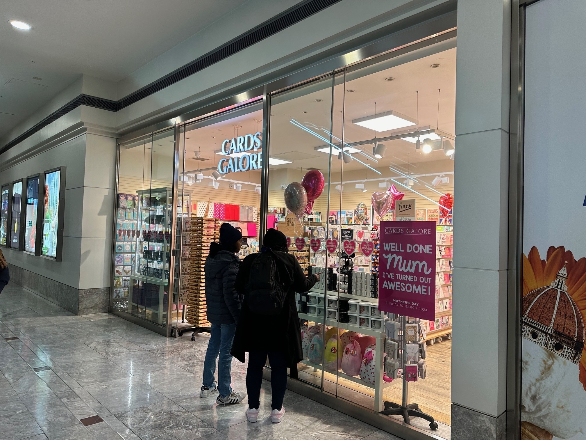 Cabot Place W, London to rent Building Photo- Image 1 of 2