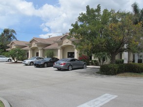 14060 Metropolis Ave, Fort Myers, FL for sale Building Photo- Image 1 of 1